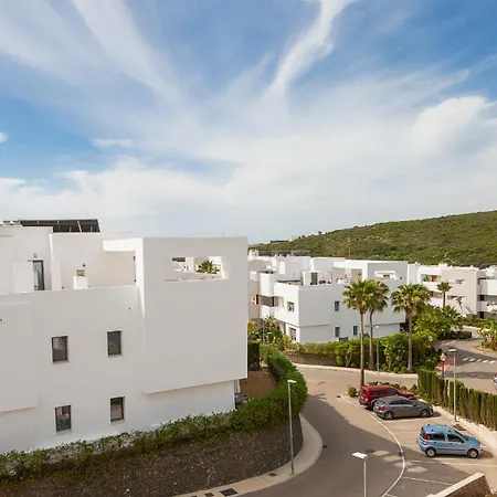 4 1d * Casares